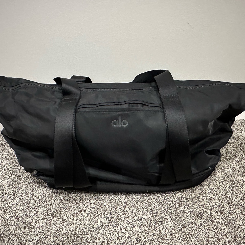 ALO Yoga Black Duffel Bag with Durable Fabric and Spacious Design